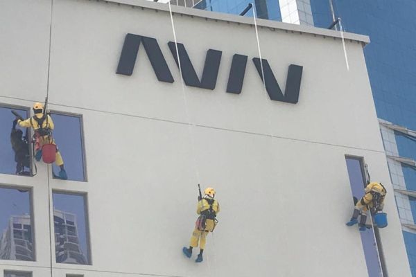 aviv-building-cleaning-tetragulfgroup-rope-accessE983F99A-7D67-A82D-FC64-E553CBCD2F4D.jpeg