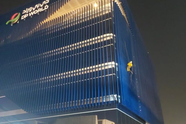 dp-world-tetragulfgroup-rope-access-cleaning-services-dubai-and-abu-dhabi20BEB133-AA40-47C4-92C6-CF850B742397.jpg