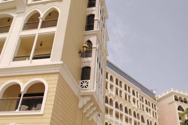 tetragulf-cleaning-villa-building-white-balcony-window-dubai-wall-ritz-kidsb0309952-766d-6993-9a5c-d9cd7461cea689C12099-AF0B-8D17-5692-3302DCC7D312.jpeg