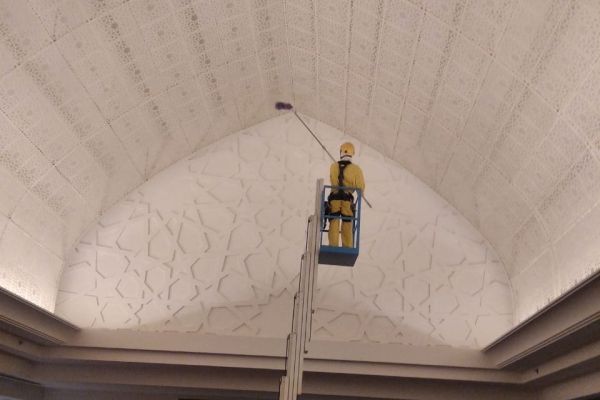 tetragulfgroup-cleaning-conference-hall-roof-and-ceiling-mosque-hotel-dubai-abu-dhabif8fb44cd-fad4-94b3-31ee-33a8fc43f85aA6EA07F1-FBD0-733B-7B9F-49CB9E9A0854.jpeg