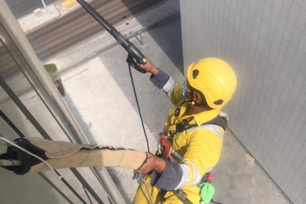 tetragulfgroup-rope-acces-cleaning-adnoc-building-abu-dhabi5E78DCEF-55CD-B0CE-7C4E-2F3FCBC1604B.jpeg
