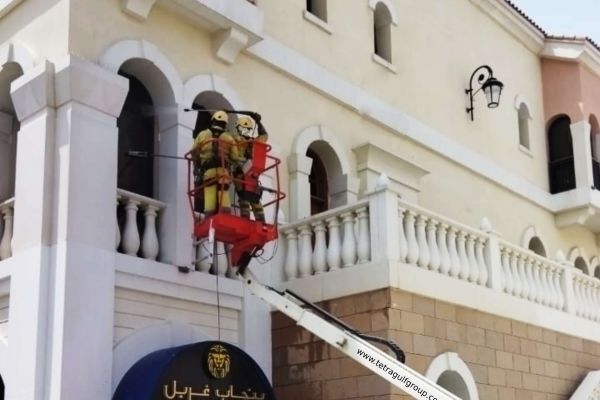 tetragulfgroup-rope-access-cleaning-punjab-grill-the-ritz-carlton-abu-dhabi-grand-canalCFE9715B-23D3-C783-325A-1955BF3762F8.jpg