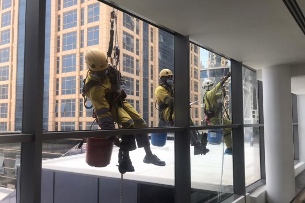 window-cleaning-agency-tetra-cheap-abu-dhabi-dubai48DE02FE-758C-E8AF-CBC6-21534A252F2B.jpeg